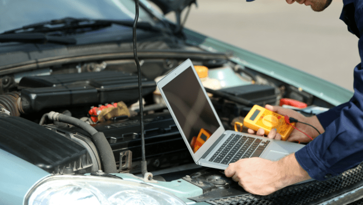car diagnostic repair through laptop