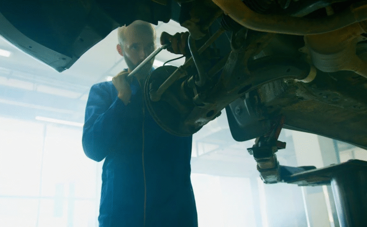  Revitalize Your Ride: Benefits of Expert Engine & Transmission Services