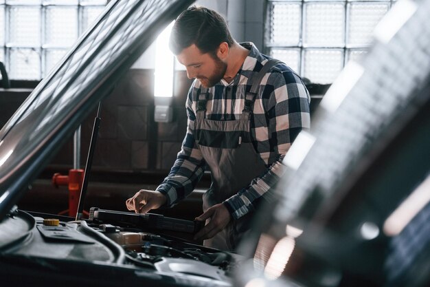  Don’t Get Stranded: Battery Replacement for German Cars in Ottawa